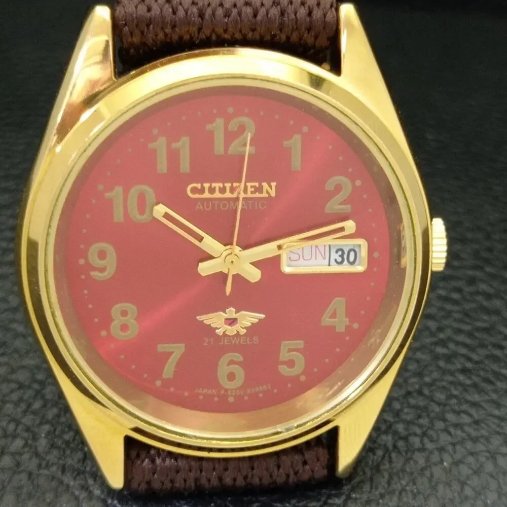 Vintage 1984 Citizen Automatic Mens Gold Watch W/daydate & Red accents